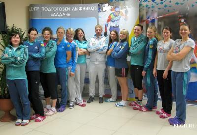 Наталья Матвеева (четвёртая слева)